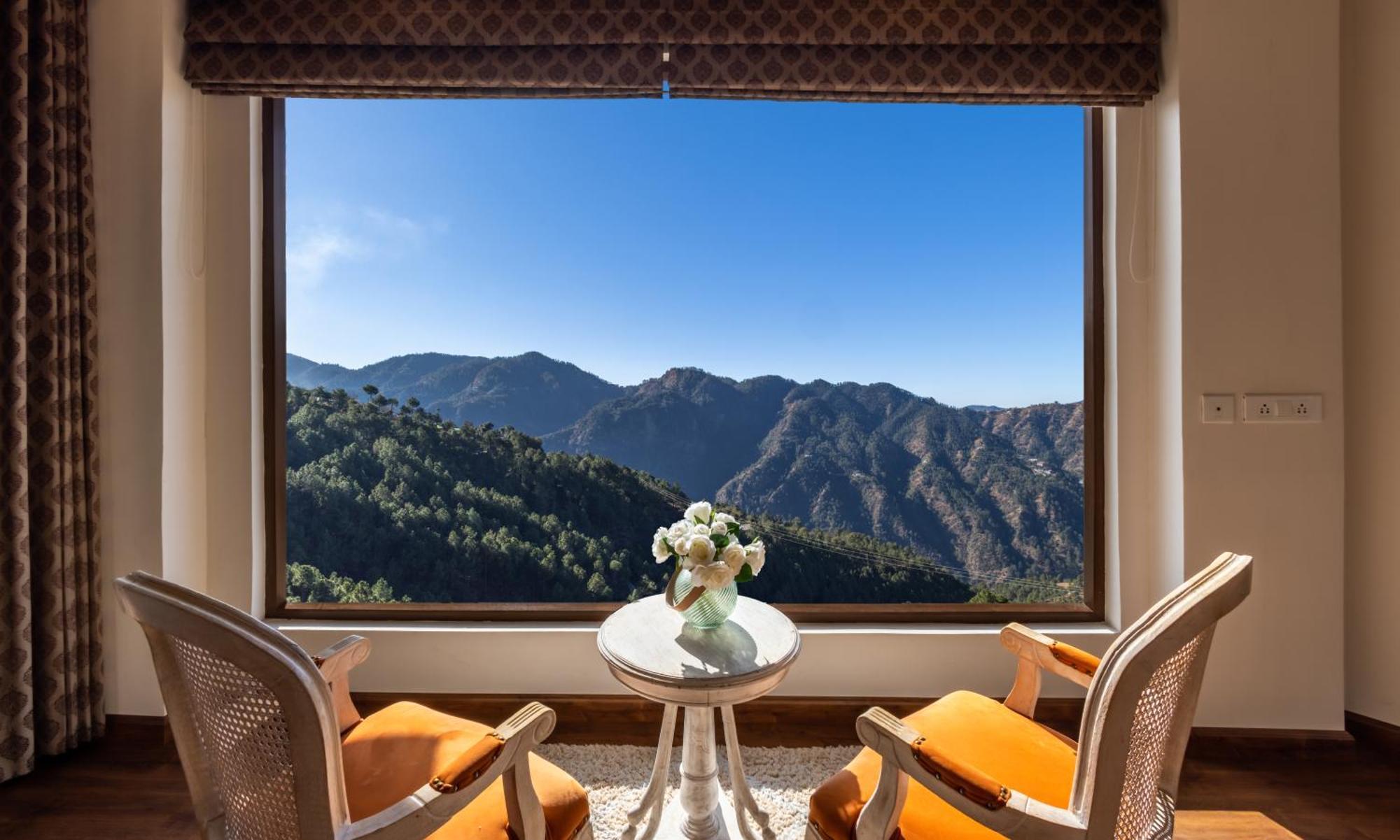 The Manor Luxury Apartments, Shimla 마쇼브라 외부 사진