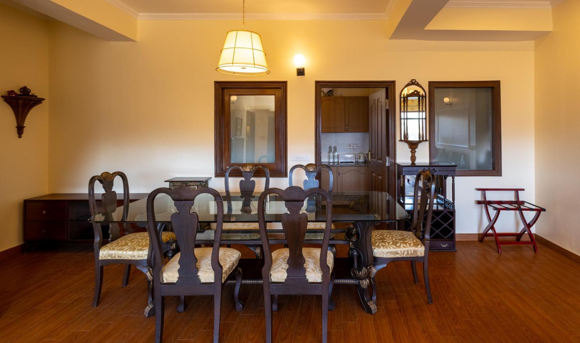 The Manor Luxury Apartments, Shimla 마쇼브라 외부 사진