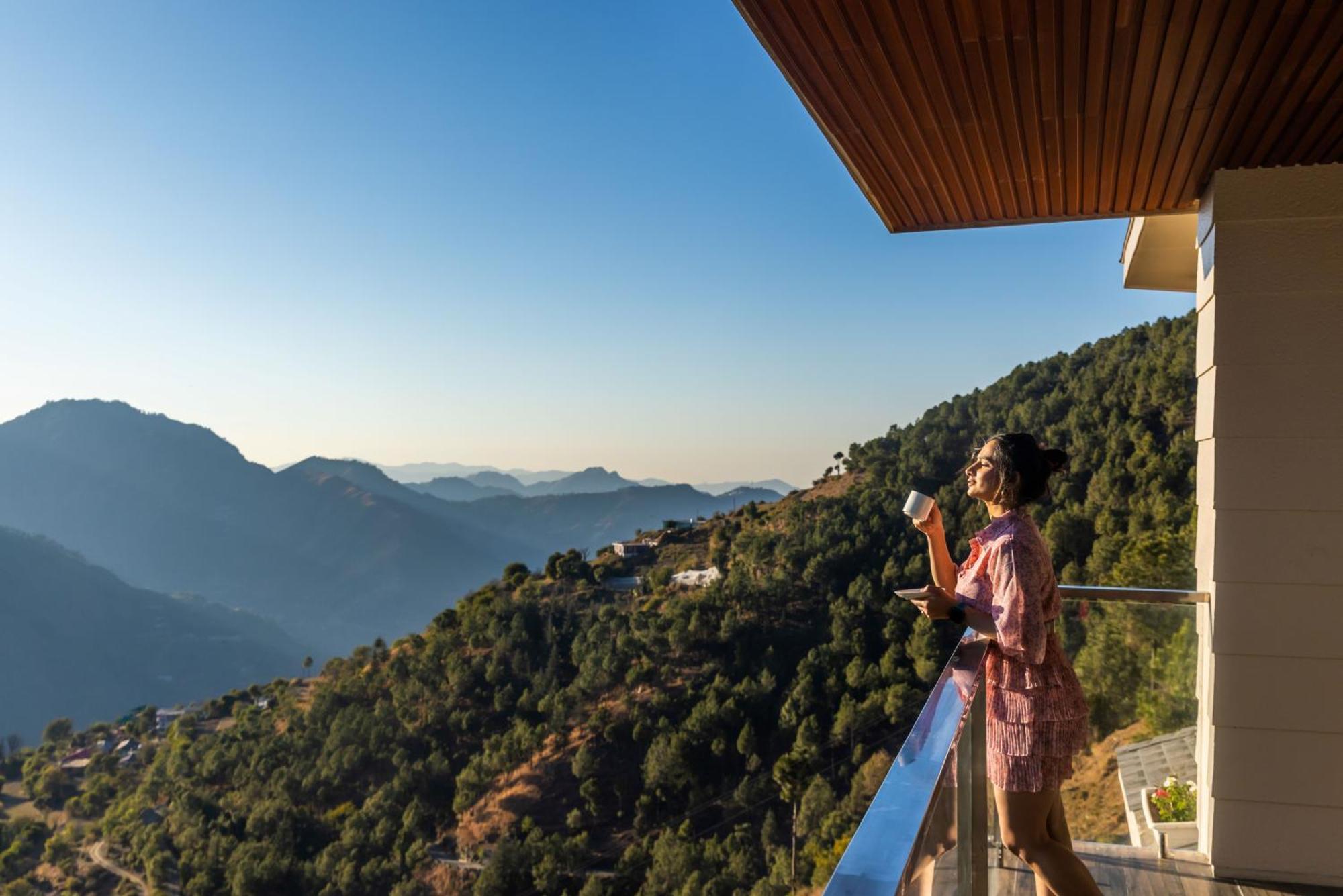 The Manor Luxury Apartments, Shimla 마쇼브라 외부 사진