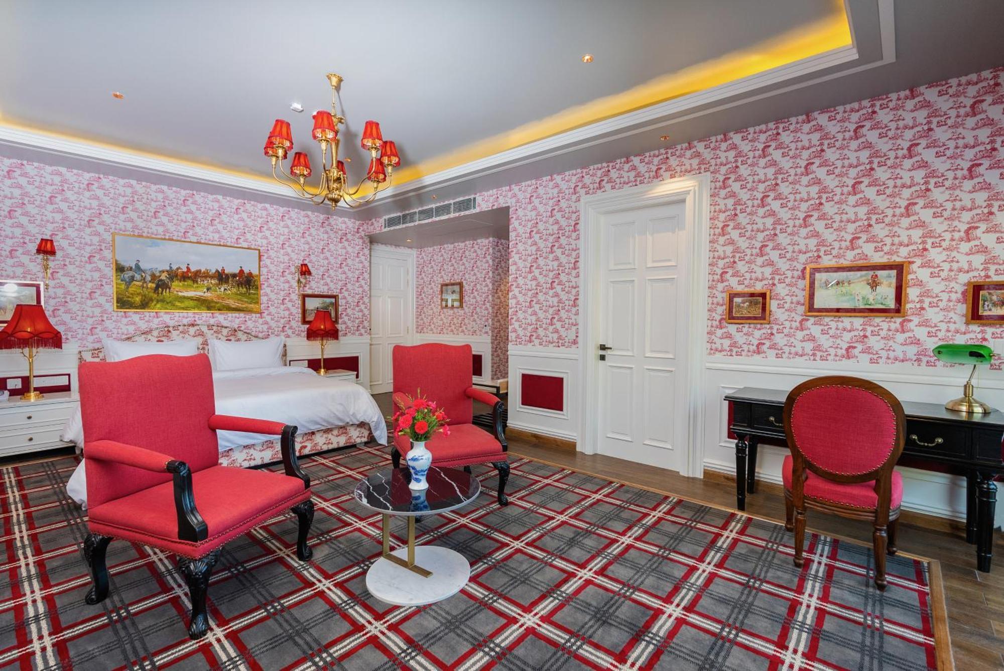 The Manor Luxury Apartments, Shimla 마쇼브라 외부 사진